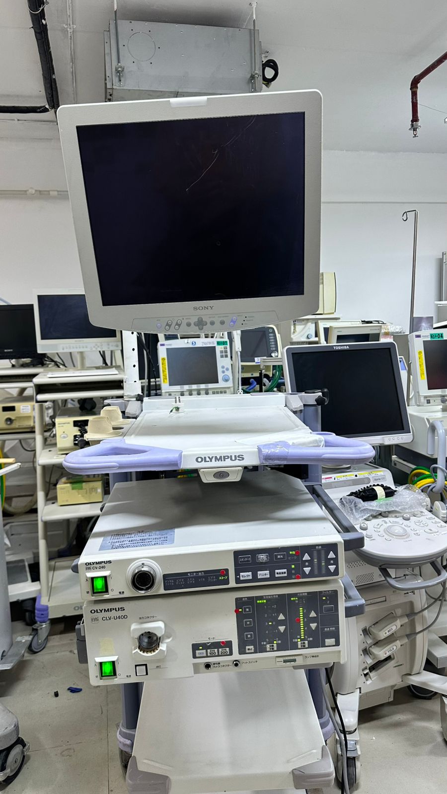 Olympus EVIS CV-240 Endoscopy Video System with CLV-U40D Light Source