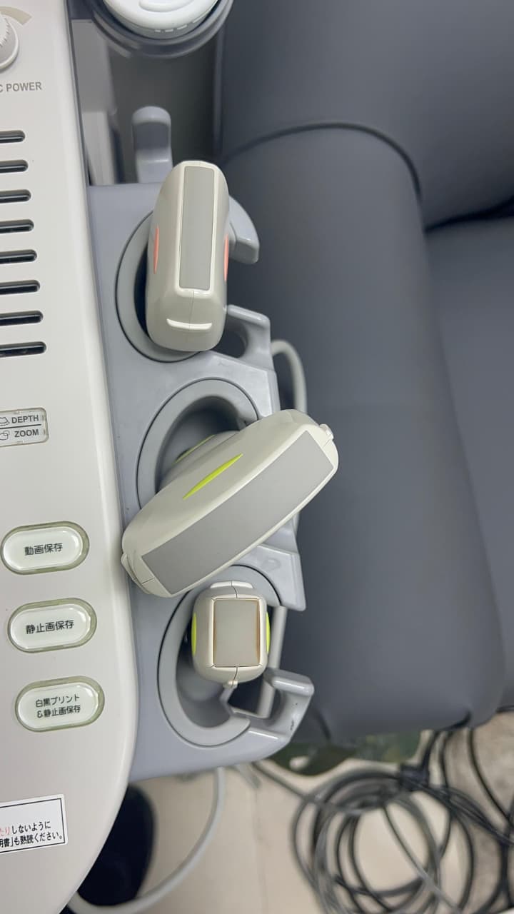 Toshiba Xario 100 ultrasound with cardiac,linear and convex probe refurbished equipment