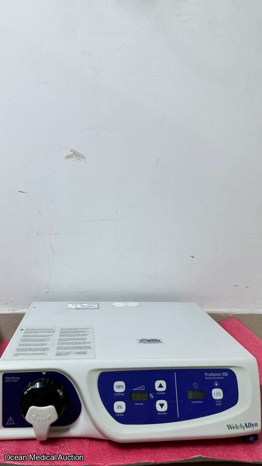 Welch Allyn ProXenon 350 Surgical Illuminator