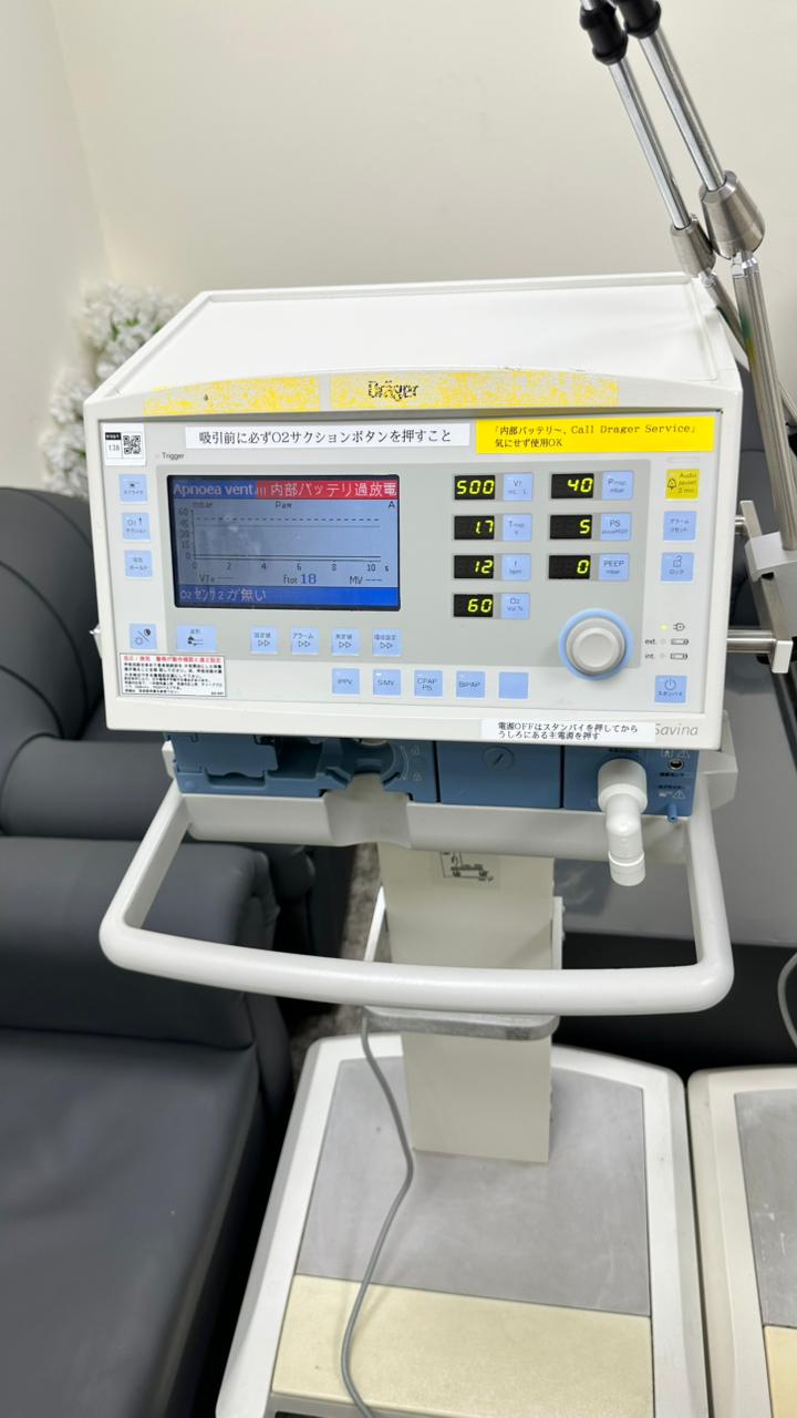 DRAGER SAVINA VENTILATOR