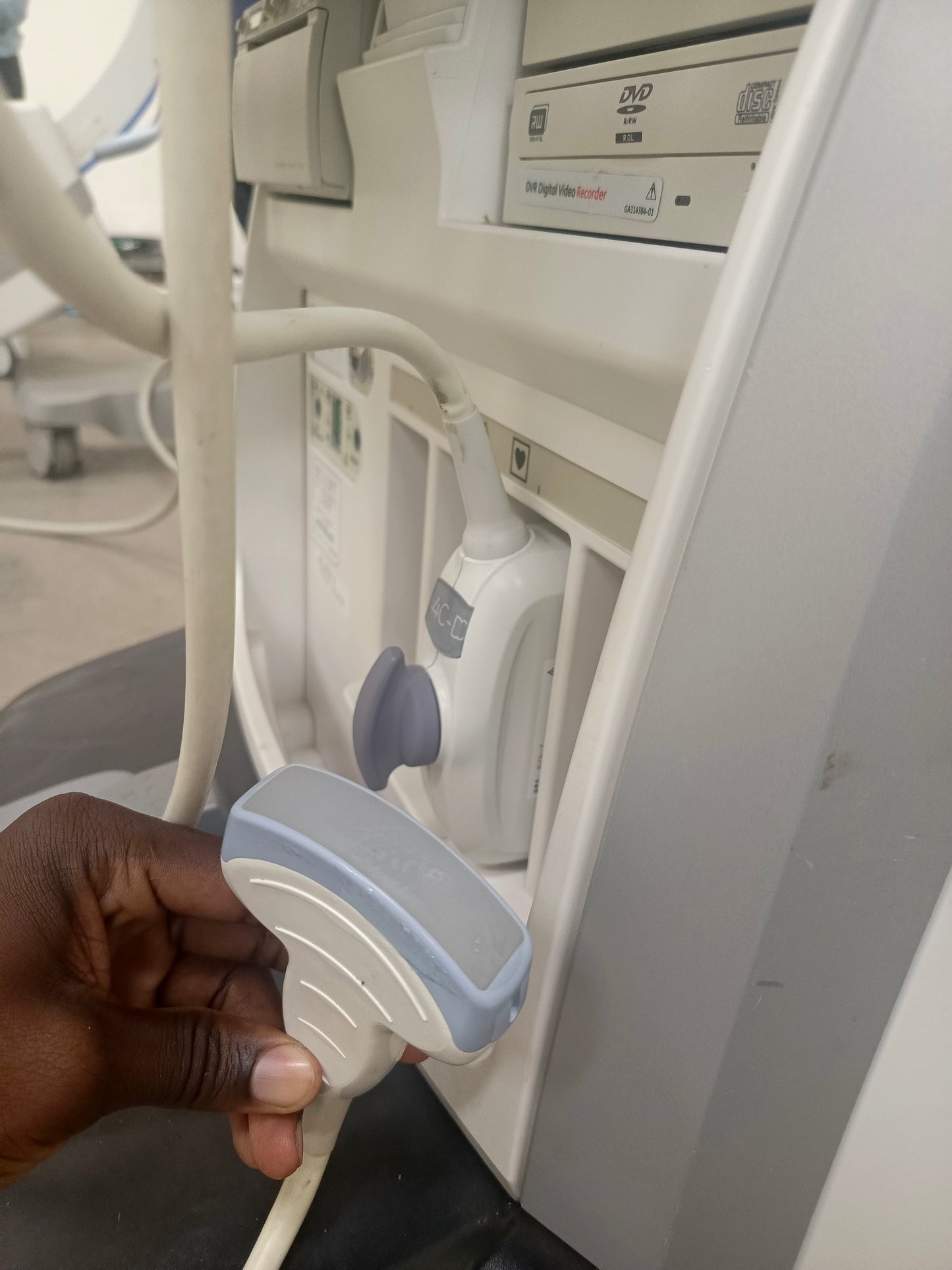GE ultrasound vivid E9 with a convex probe