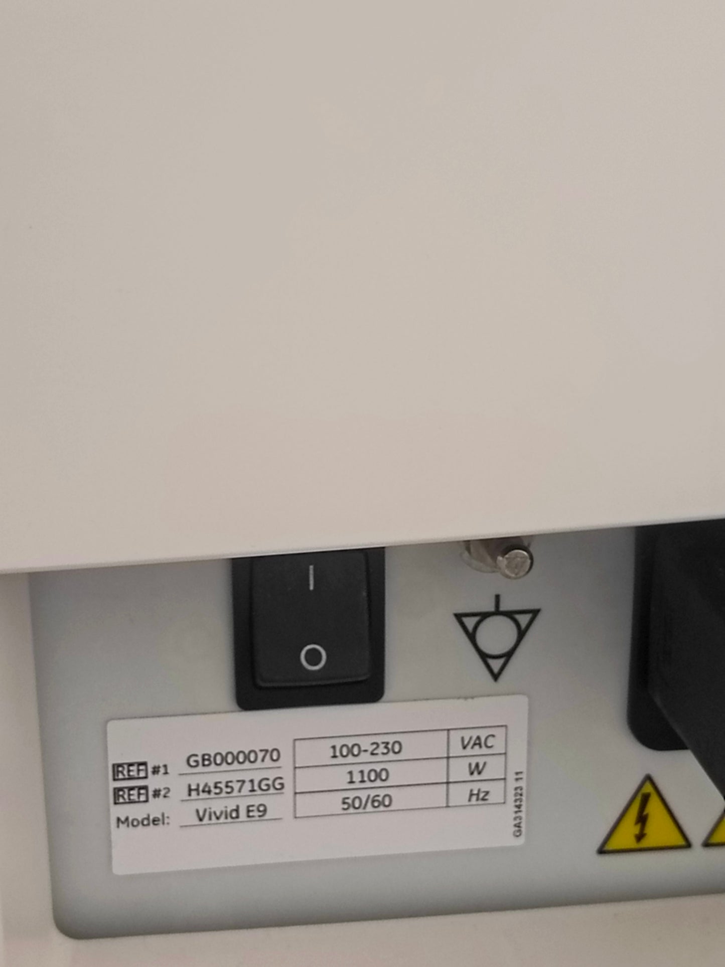 GE ultrasound vivid E9 with a convex probe