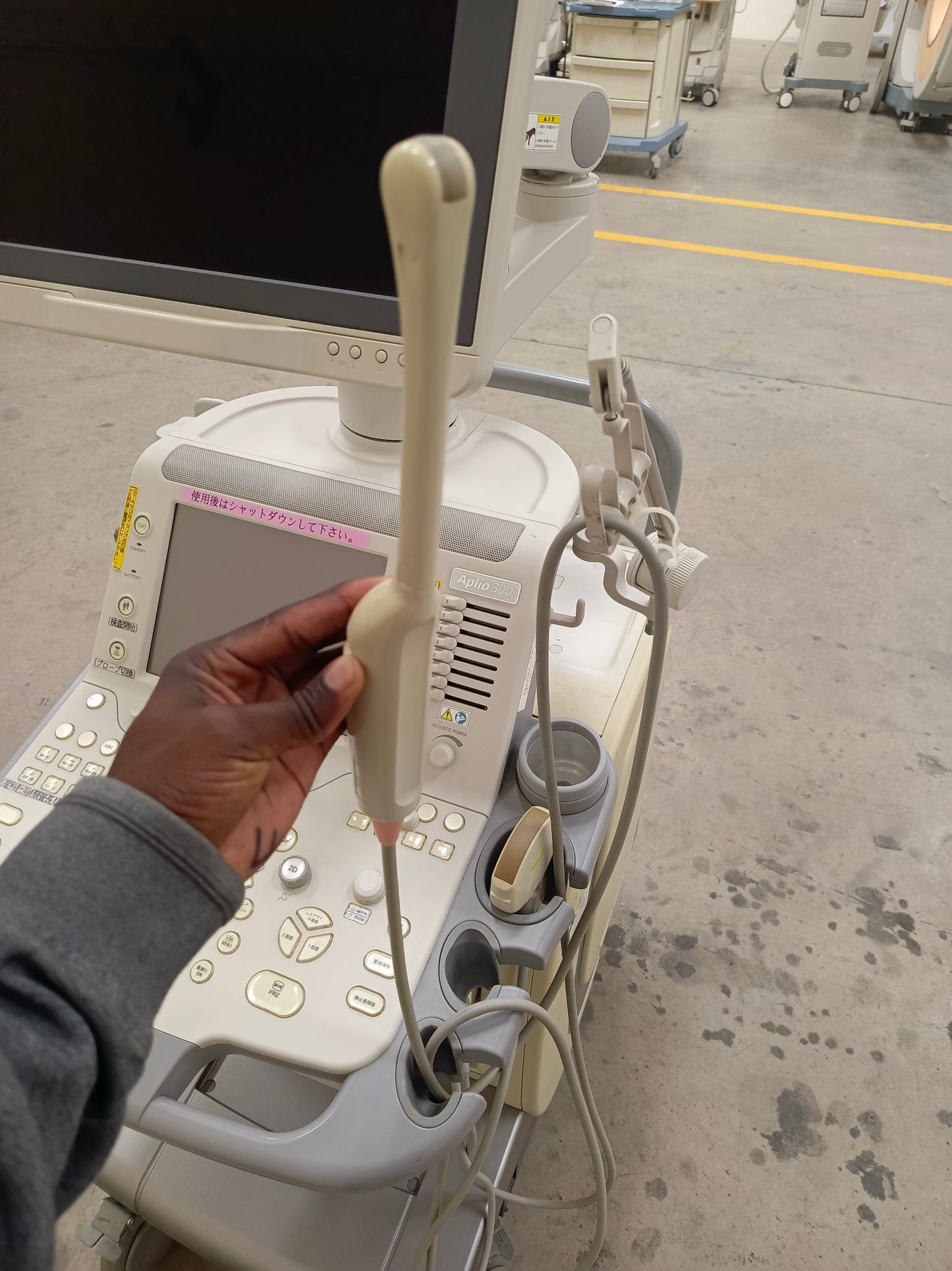 Toshiba aplio 300 ultrasound with convex probeandTVS probe Refurbished equipment. BH