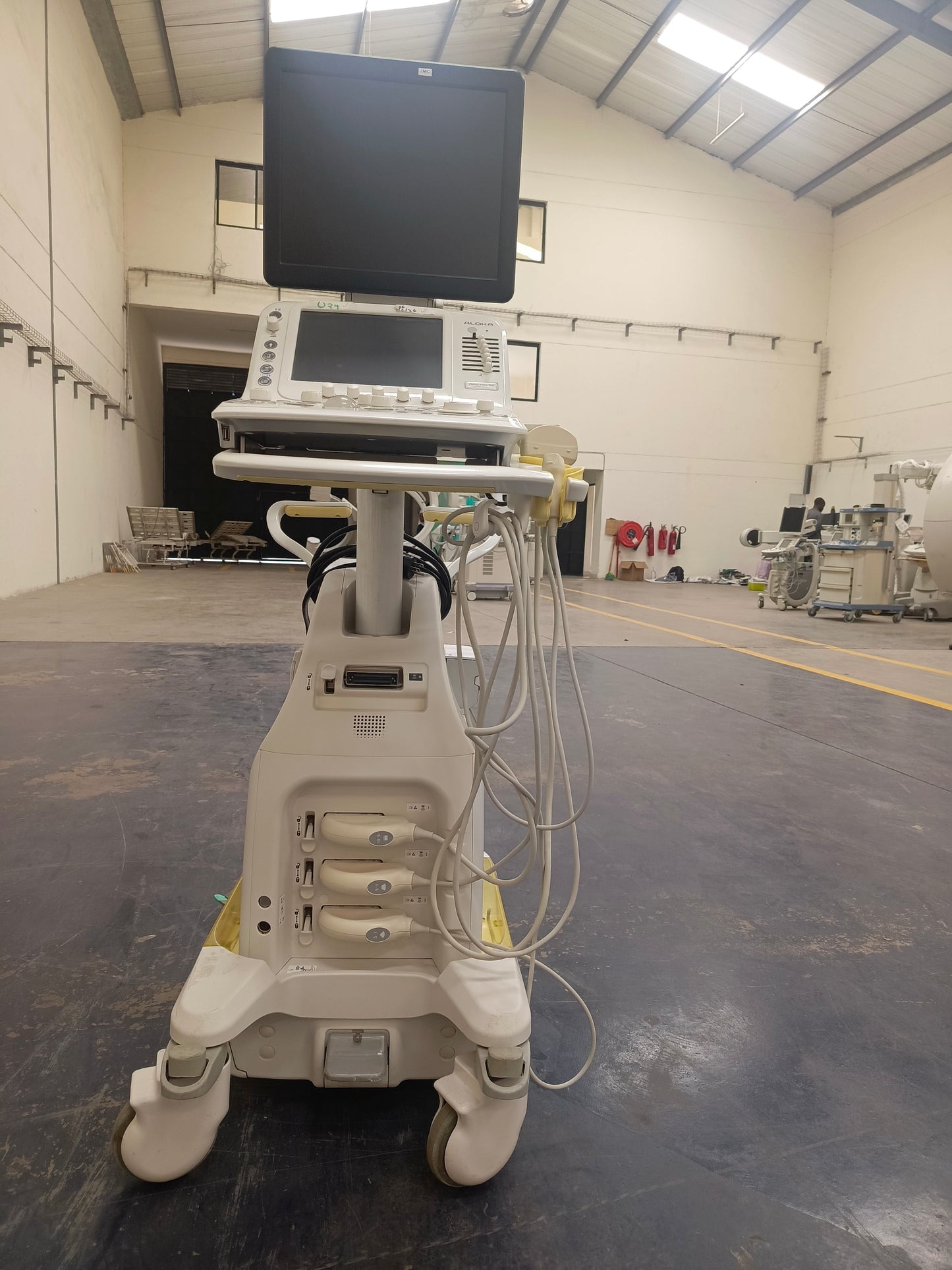 Hitachi aloka arieta 60 with convex probe, linear array prone and cardiac array probe BH