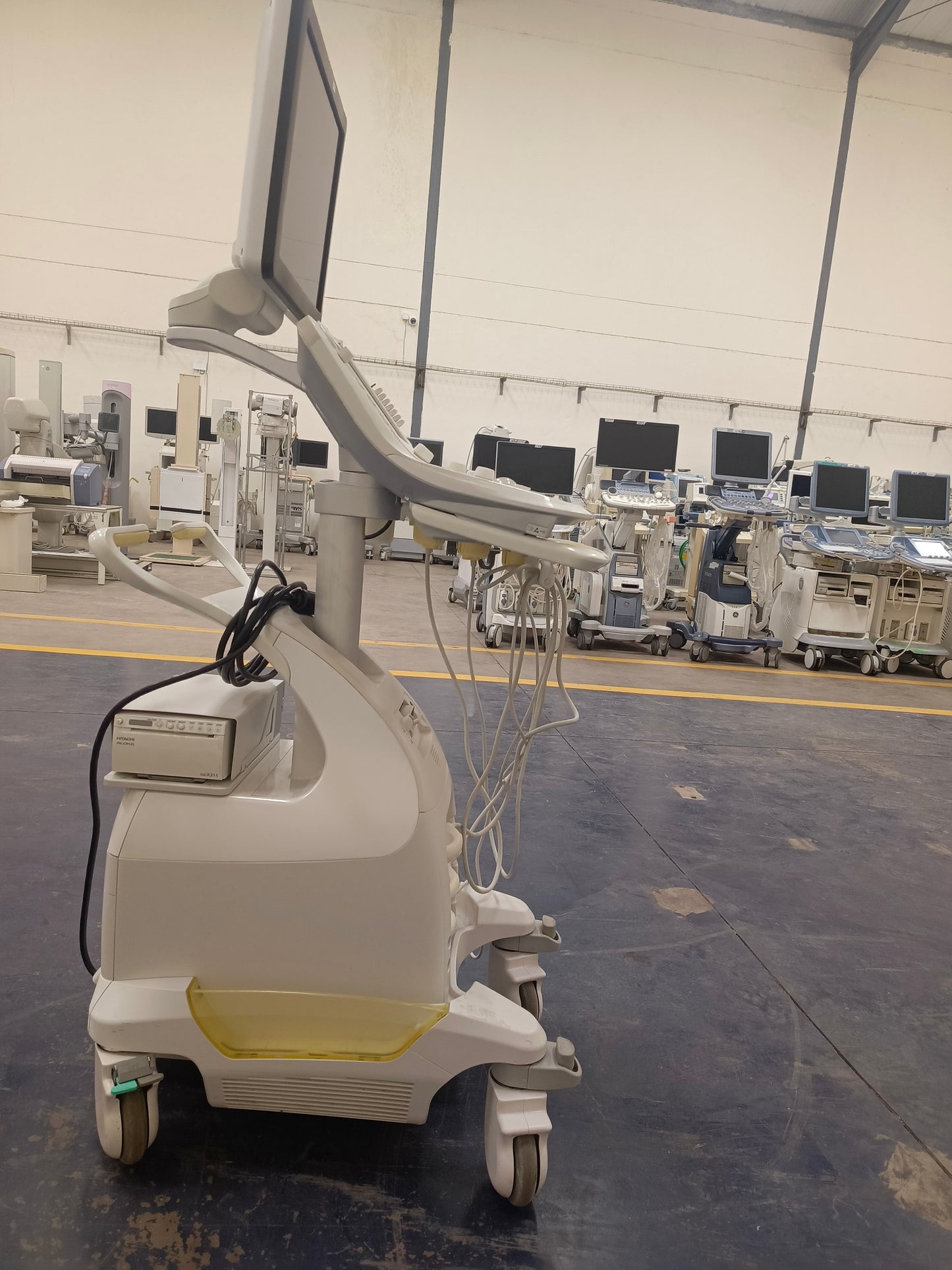 Hitachi aloka arieta 60 with convex probe, linear array prone and cardiac array probe BH