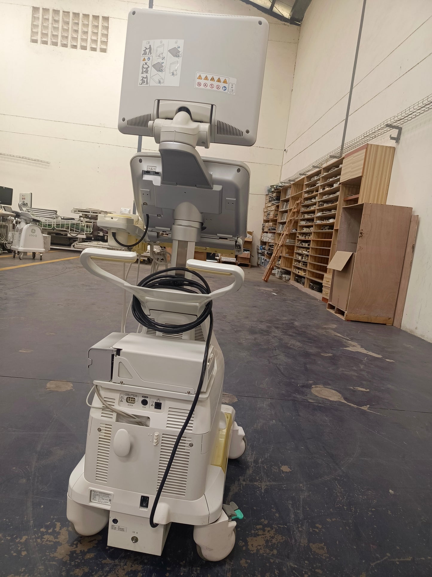 Hitachi aloka arieta 60 with convex probe, linear array prone and cardiac array probe BH
