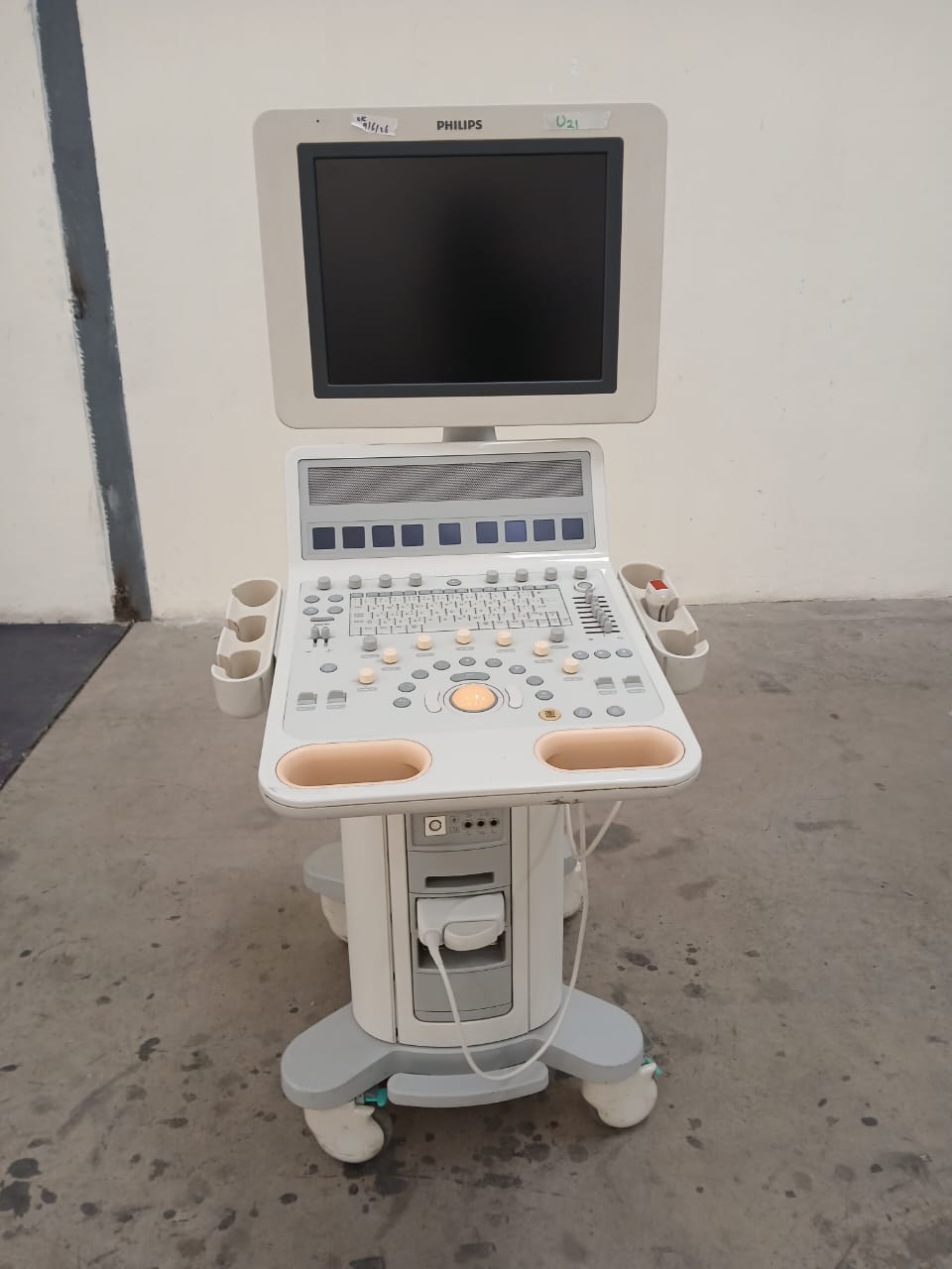 PHILIPS HD15 ULTRASOUND MACHINE with Cardiac Array probe. BH