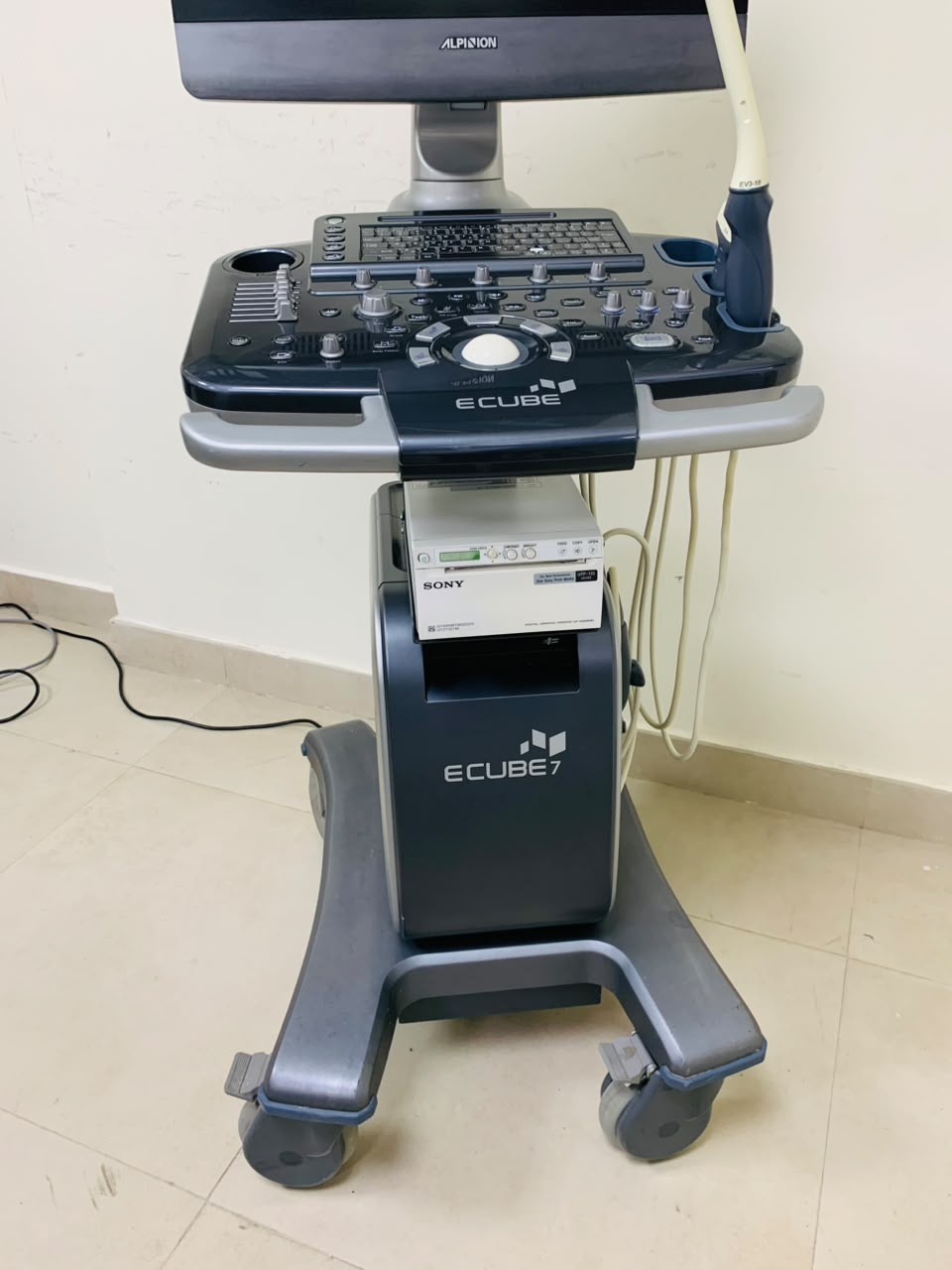 Alpinion E-cube 7 ultrasound machine with TVS and Convex probes. BH