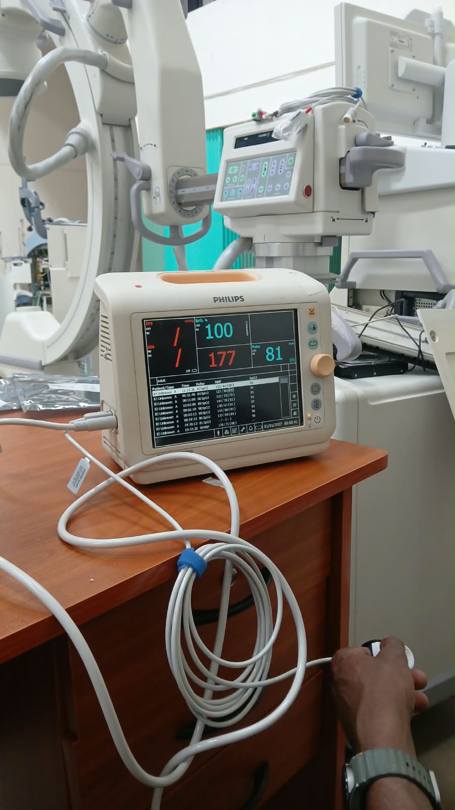 Philips Suresigns vs4 Patient Monitor