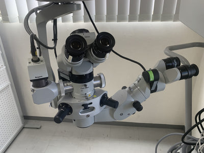 Carl Zeiss Visu 200 S8 microscope