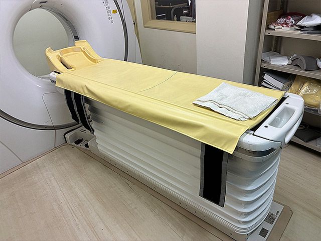 Hitachi SCENARIA 64-Slice CT Scanner System