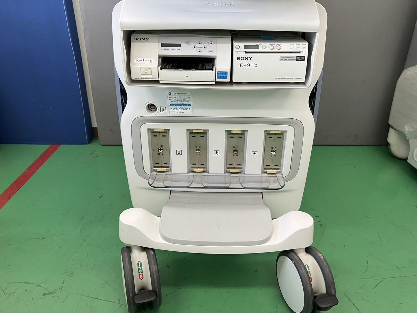 GE Voluson E8 BT16 4D Ultrasound System (2016) with RAB6-D Probe – HDlive – OB/GYN