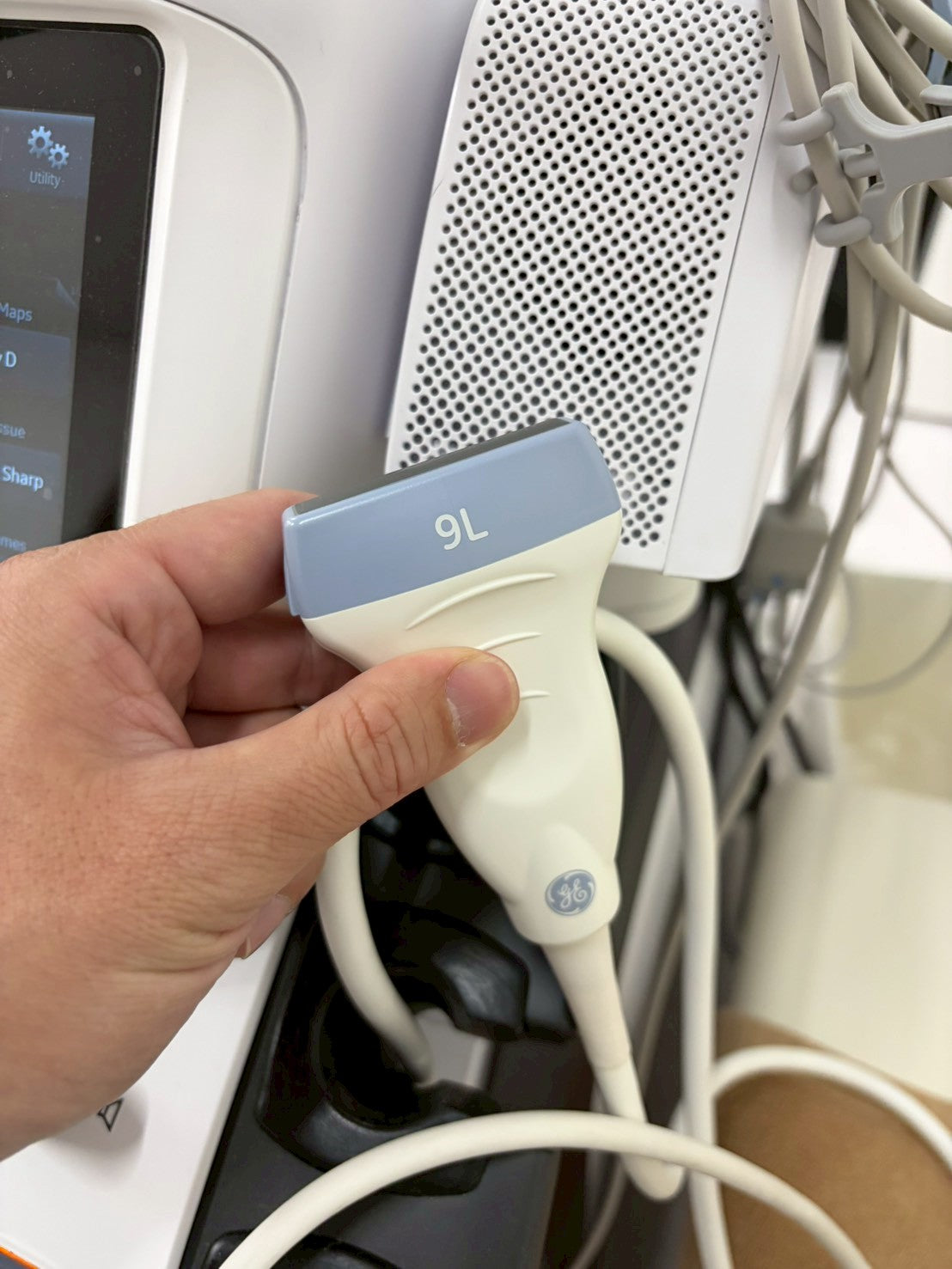 GE Vivid E95 Ultra Edition V206 Ultrasound with sector probe, 4D probe, linear probe and convex probe.