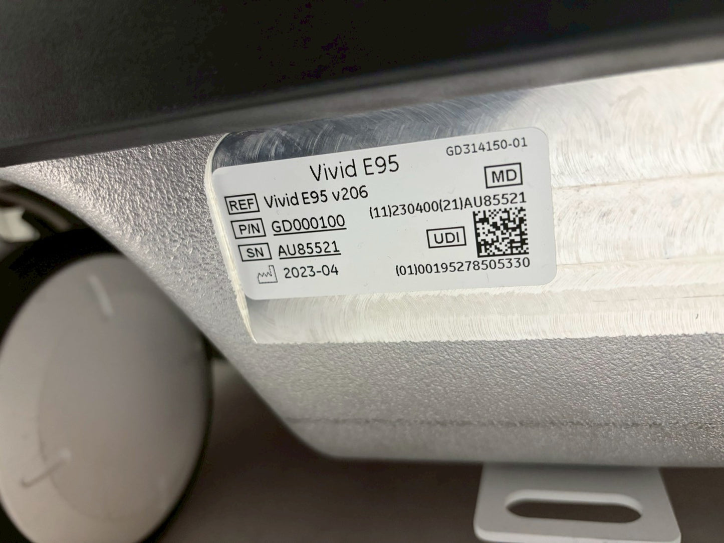 GE Vivid E95 Ultra Edition V206 Ultrasound with sector probe, 4D probe, linear probe and convex probe.