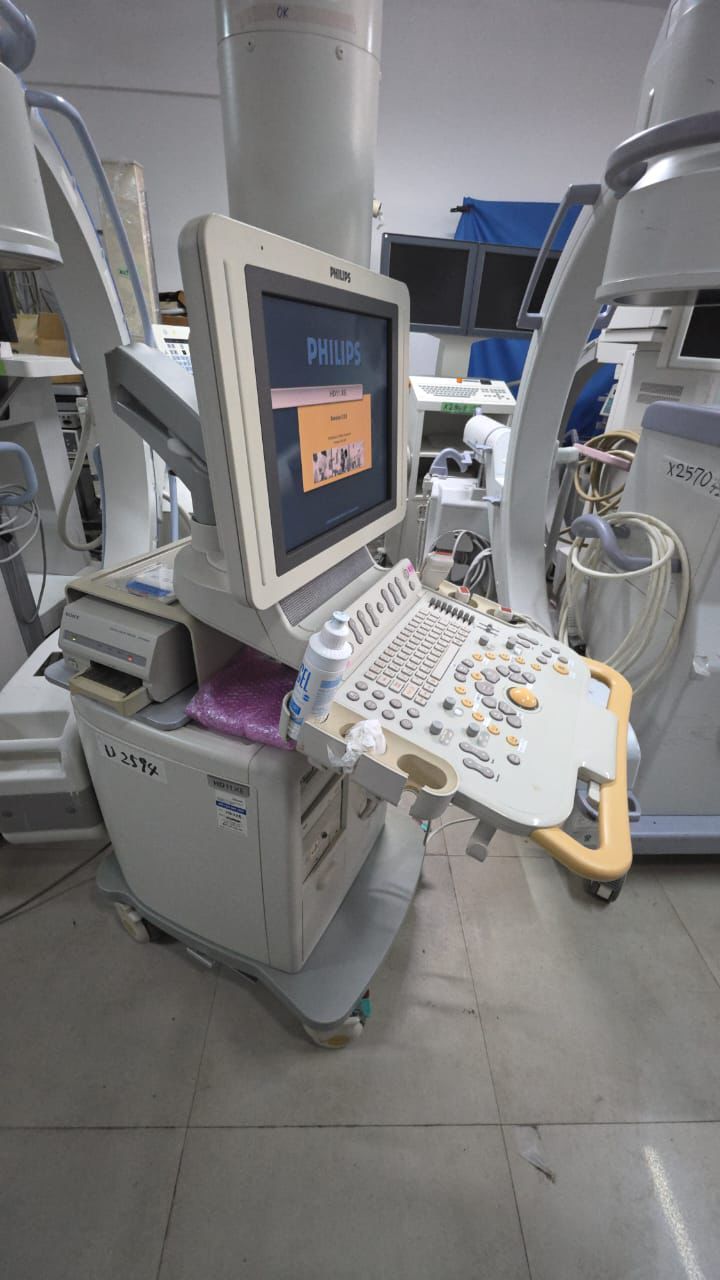 Hd11xe ultrasound With adult cardiac pediatric cardiac  and linear probes