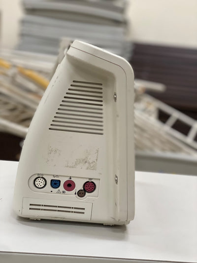 Philips suresigns VM8 patient monitor