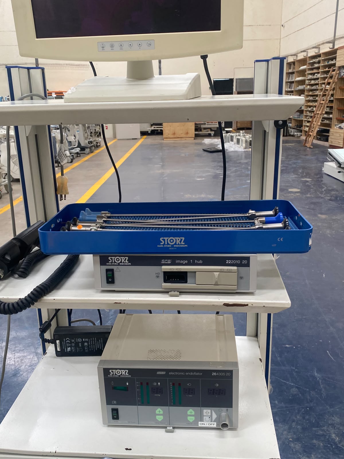 Karl storz image 1 hub system with SCB 22201020 processor, electronic endoflator SCB 26430520 and Xenon 300 light source