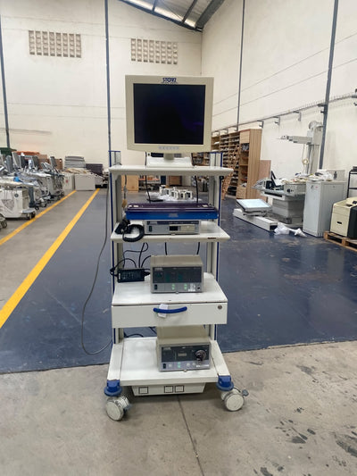 Karl storz image 1 hub system with SCB 22201020 processor, electronic endoflator SCB 26430520 and Xenon 300 light source