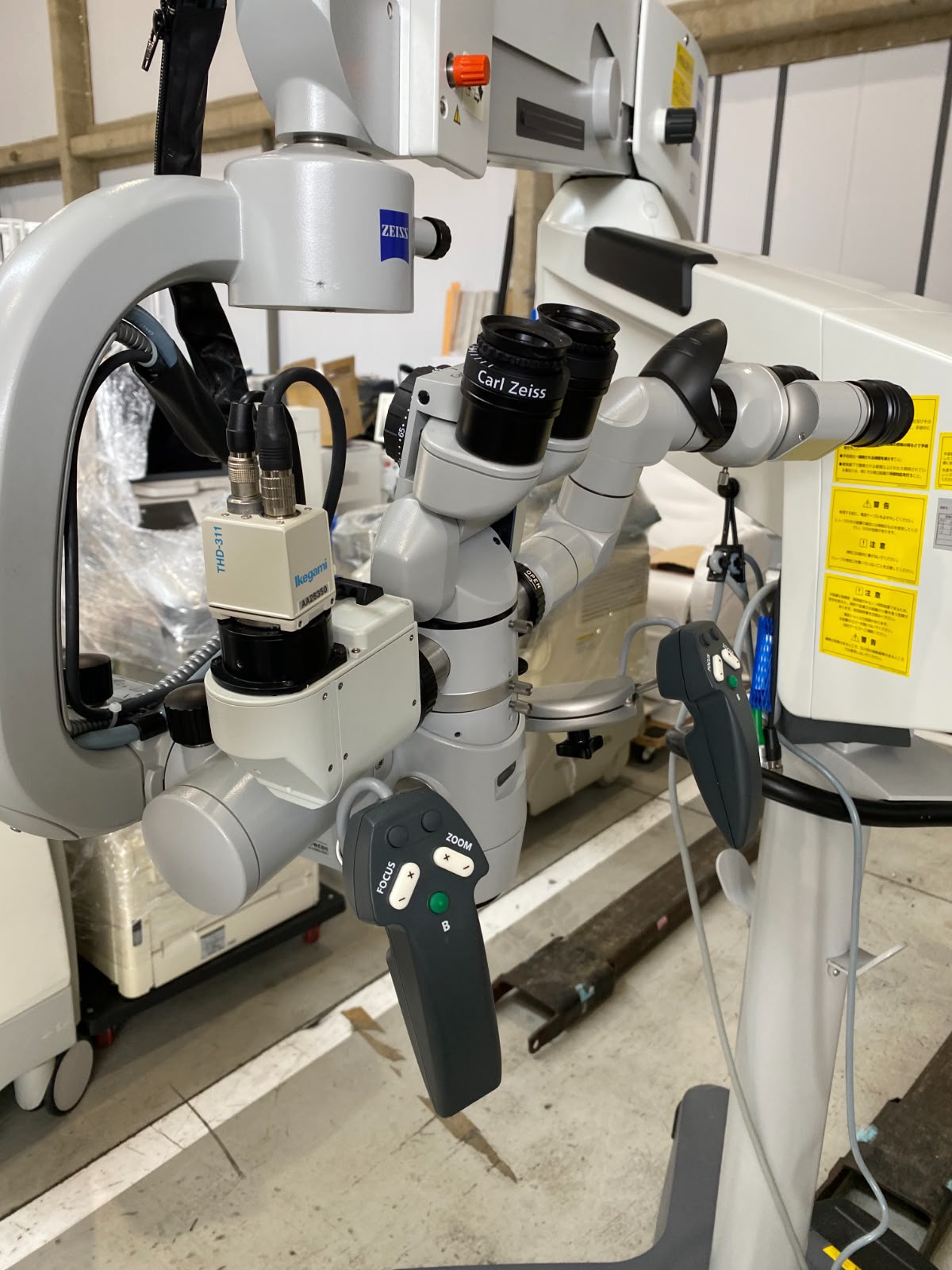 Zeiss OPMI Vario Microscope