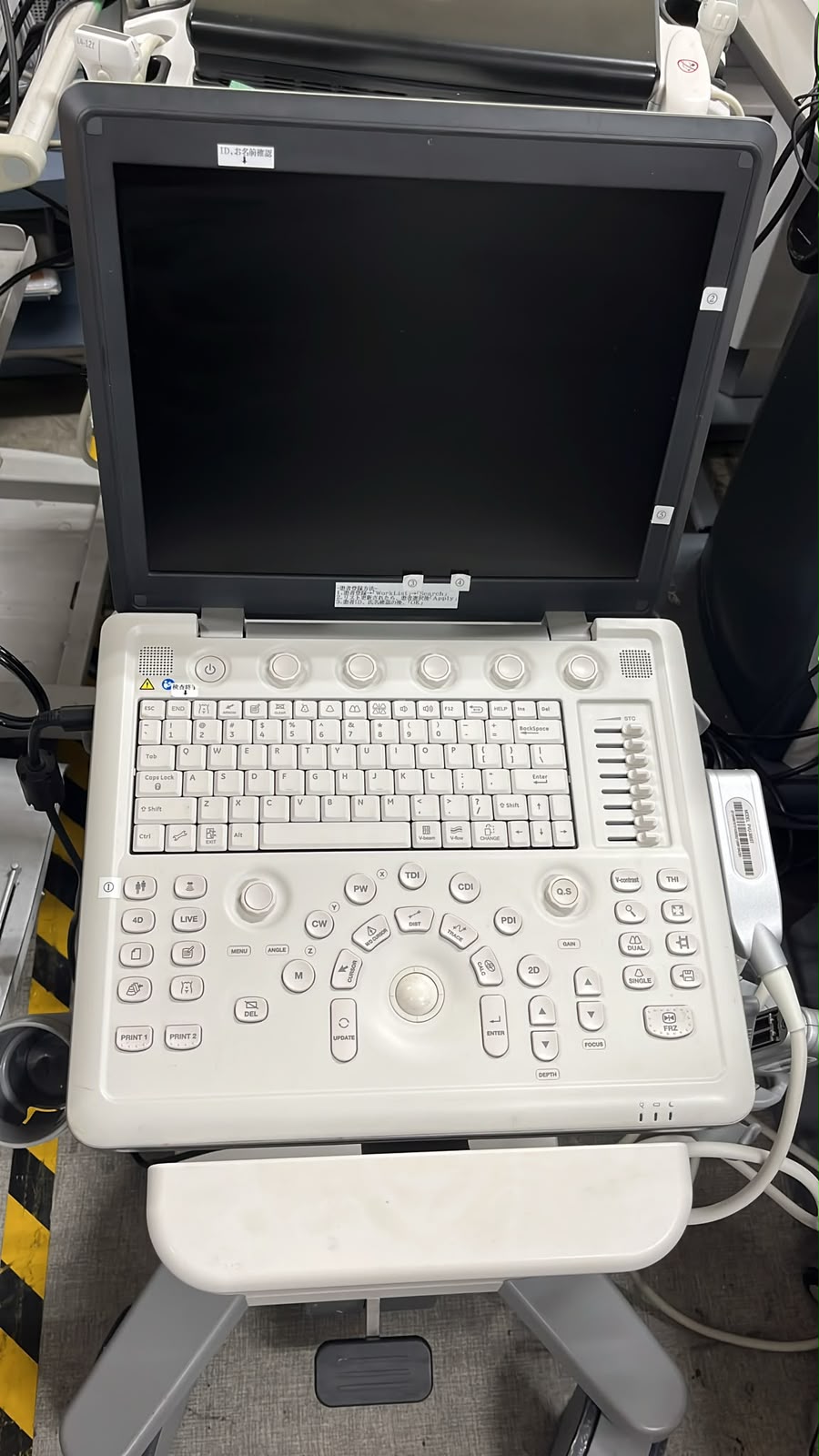 Vinno c100 portable ultrasound with convex and linear docking station